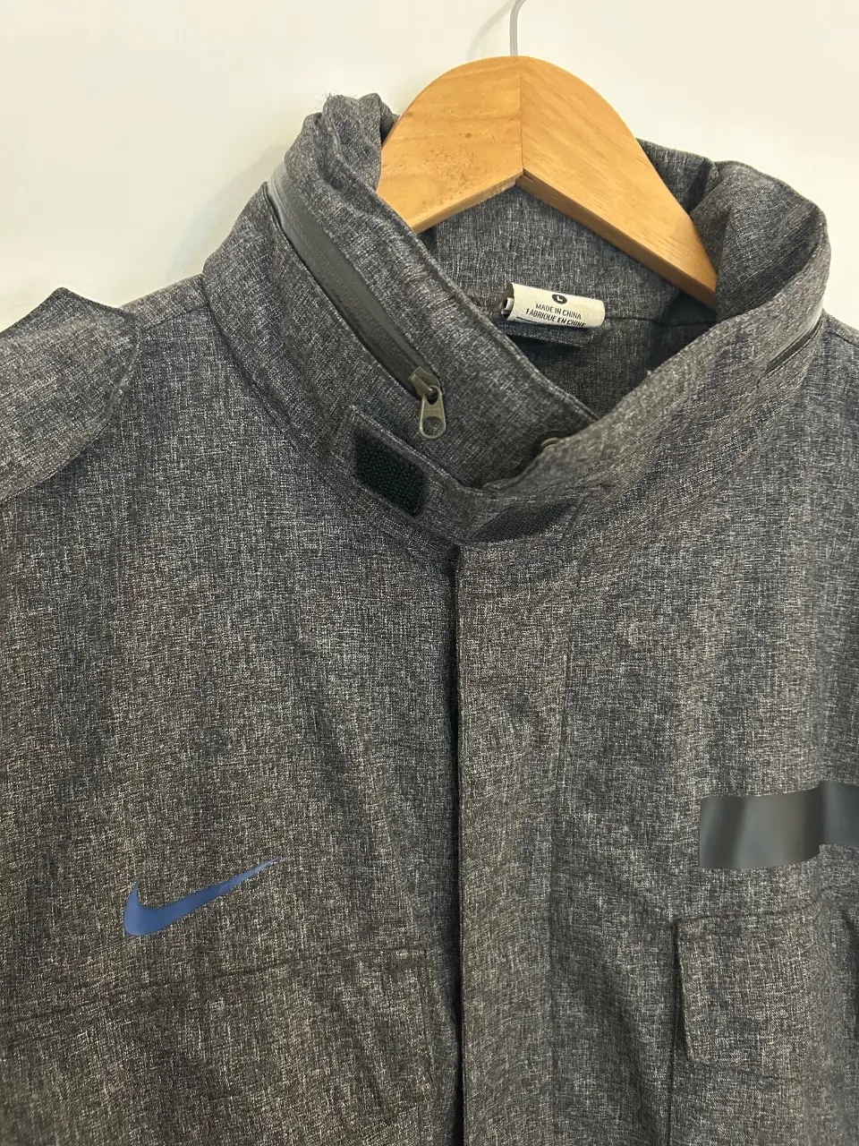 Campera Nike - Vista 2