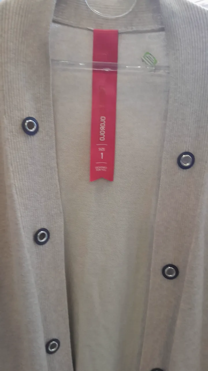 Cardigan Ojo rojo - Vista 2