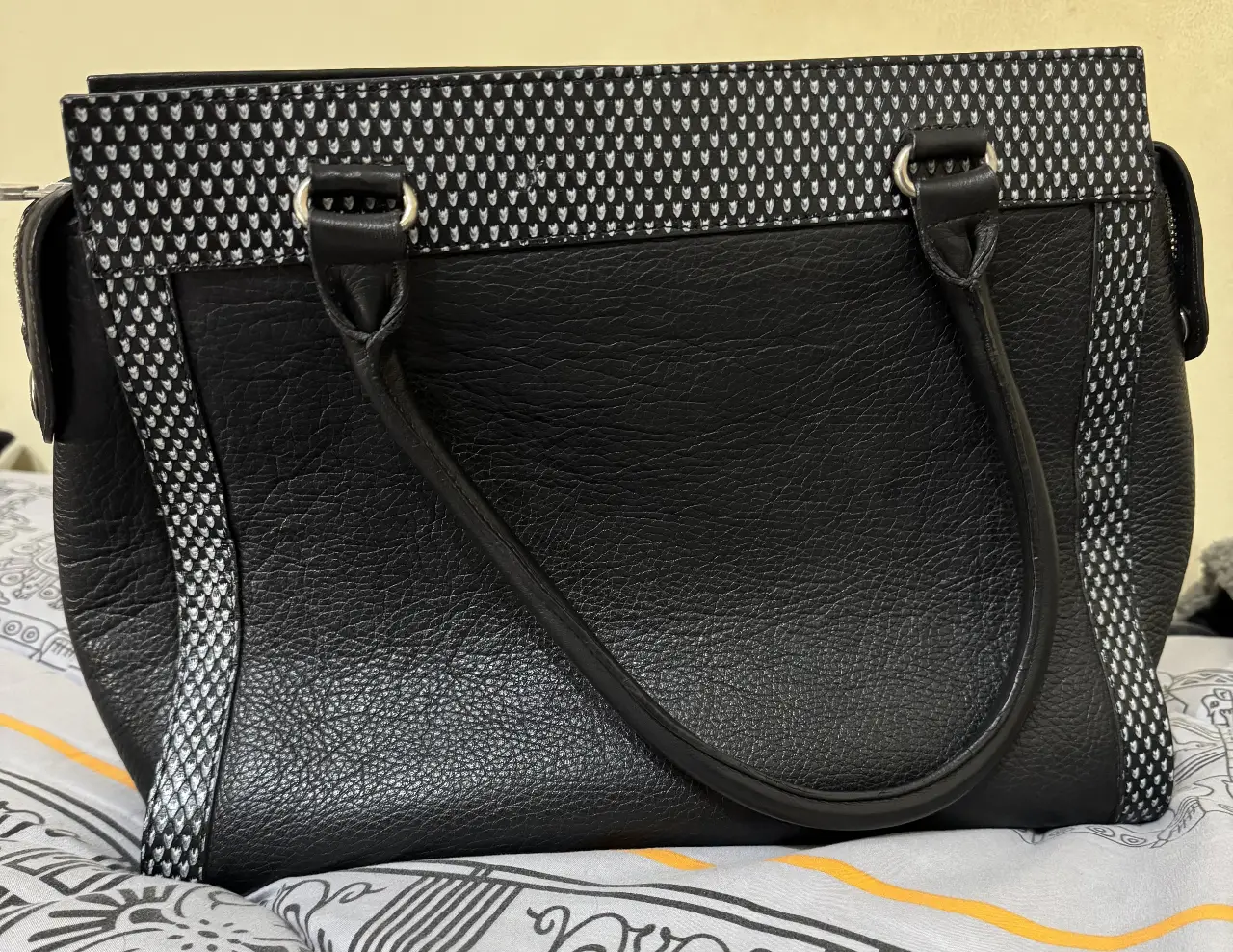 Cartera Prüne - Vista 2