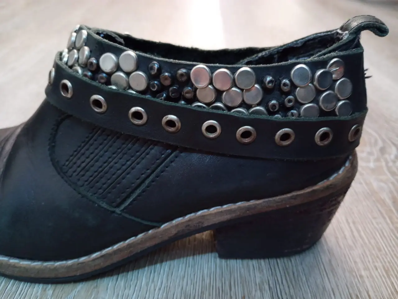Botas Otra - Vista 2