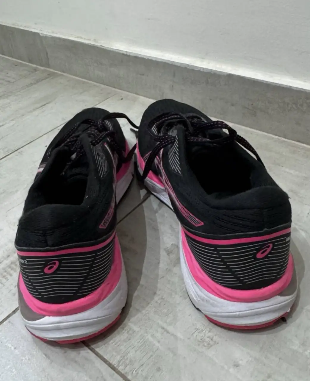 Zapatillas Asics - Vista 3