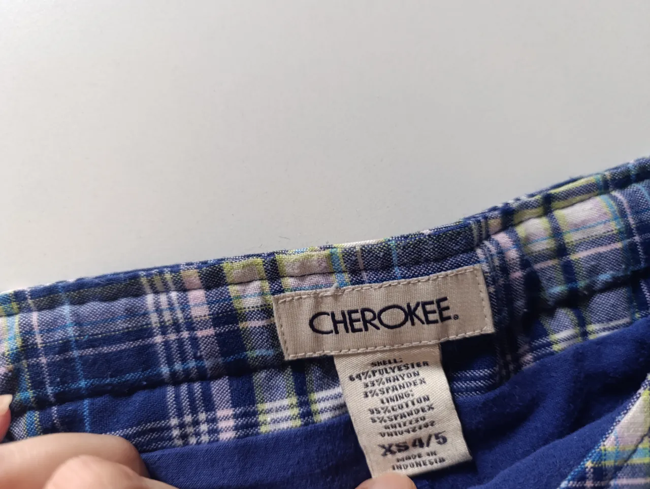 Pollera corta Cherokee - Vista 3