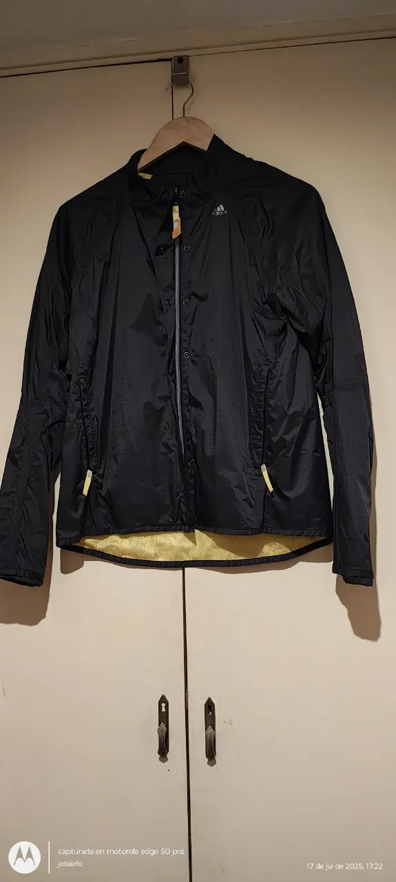 Campera adidas - Vista 4