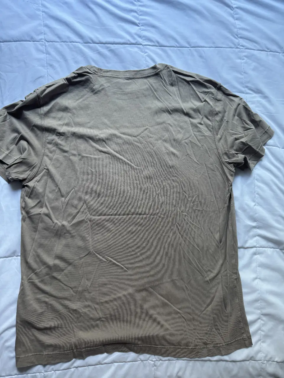 Remera Hollister - Vista 3