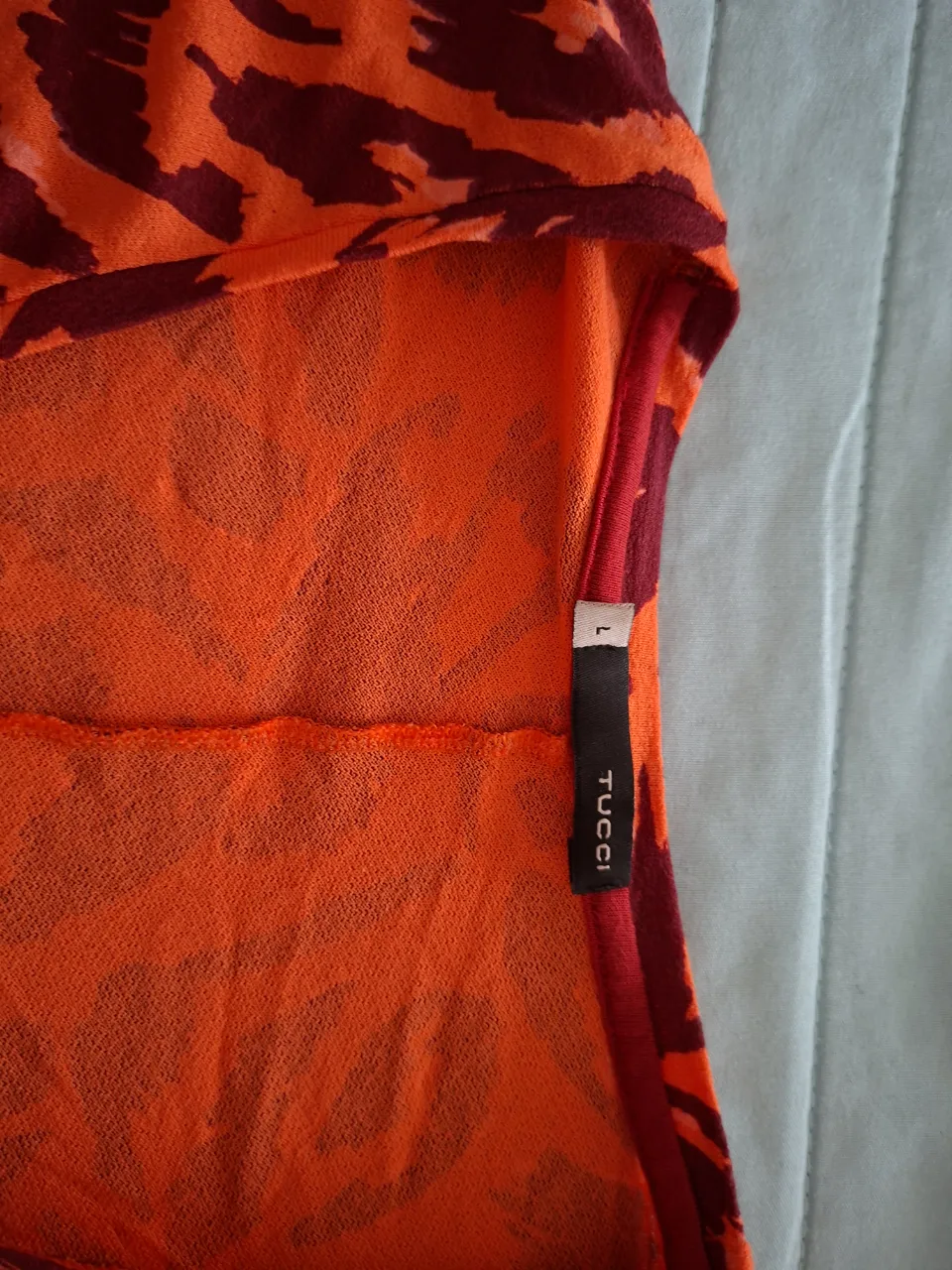 Remera Tucci - Vista 2