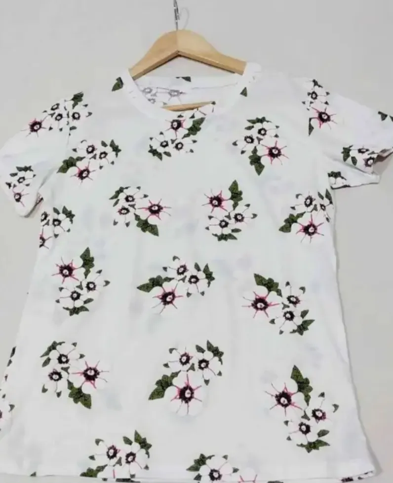 Remera Yagmour - Vista 4