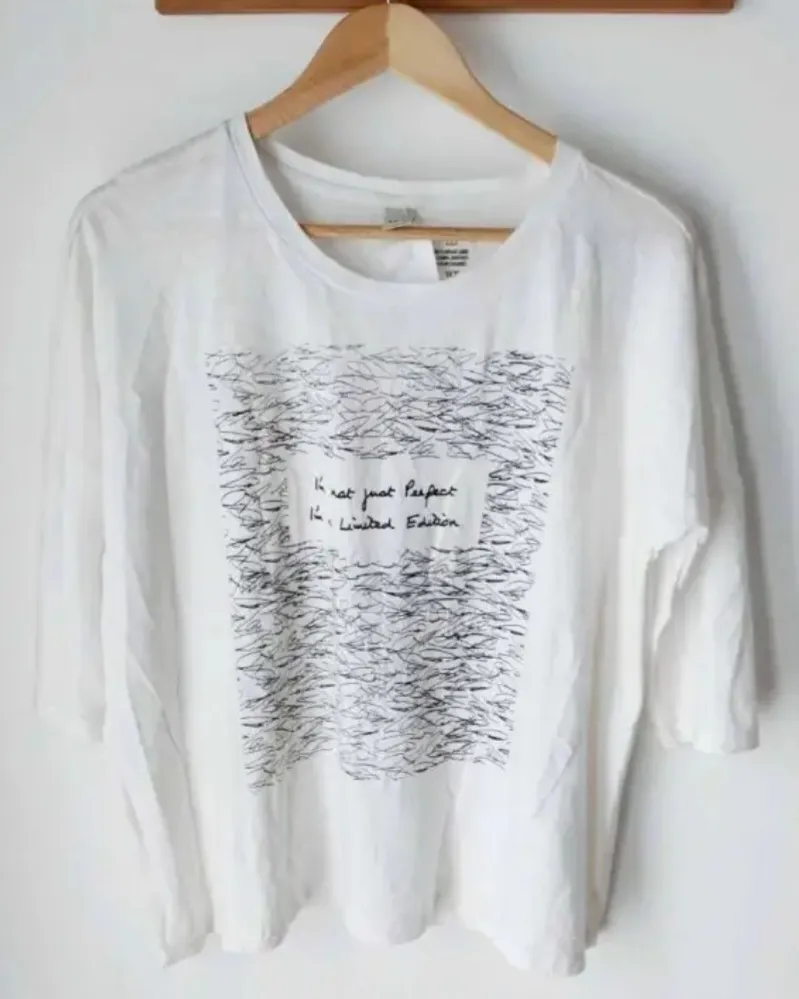 Remera Ver - Vista 2