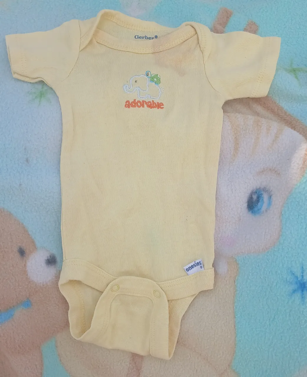 Body A ≠ - Vista 2