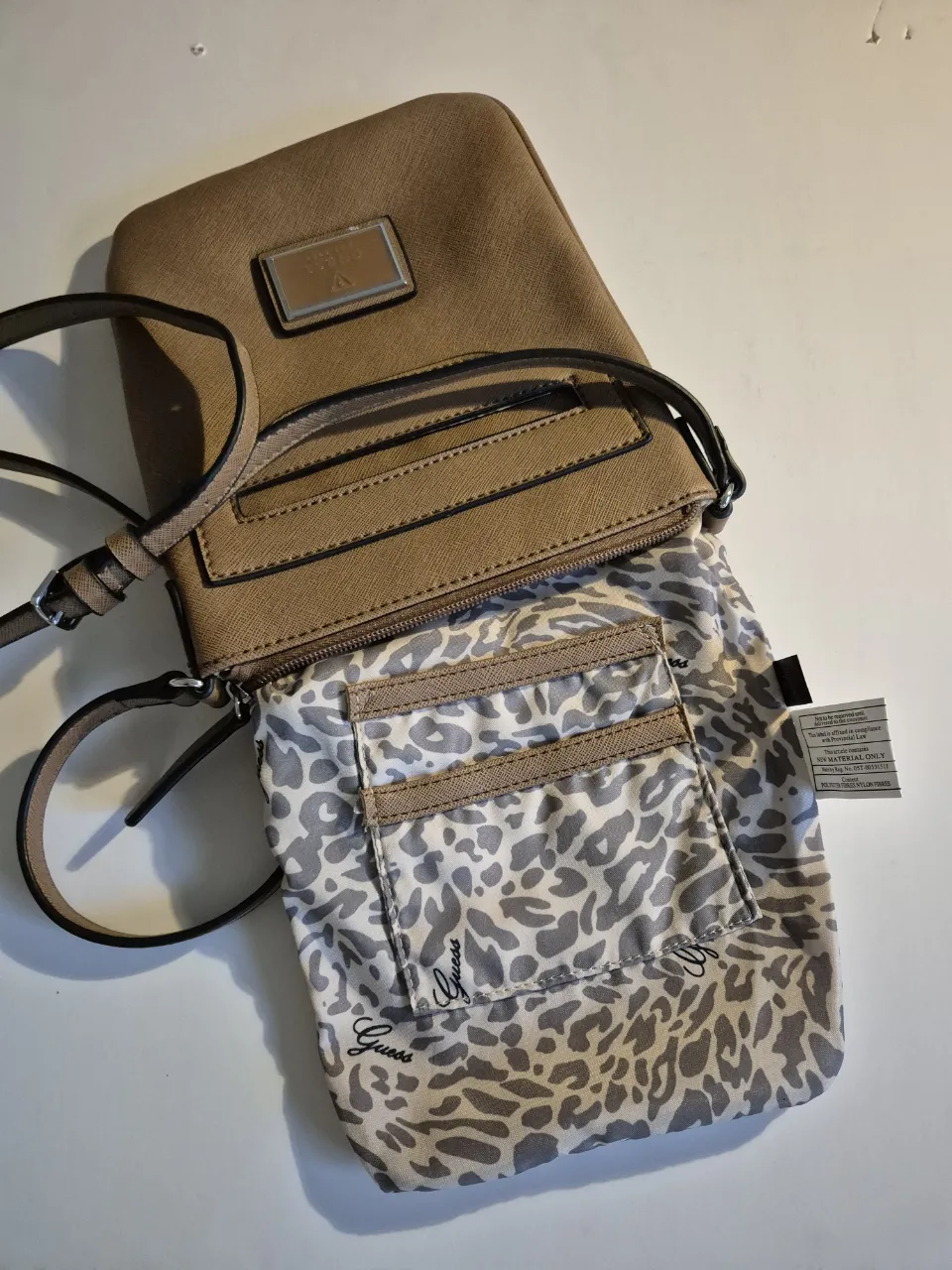 Bandolera GUESS - Vista 2