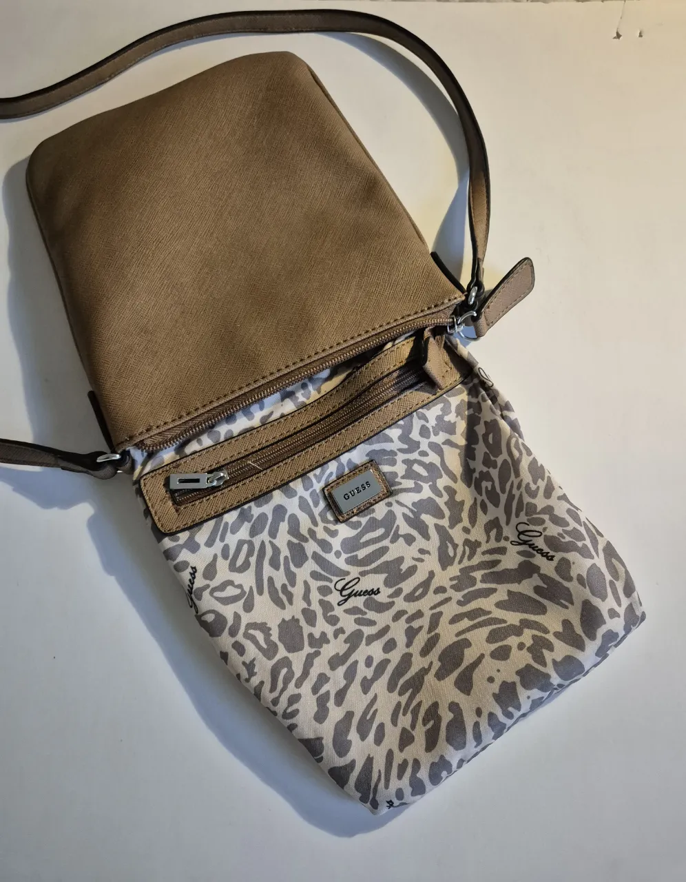 Bandolera GUESS - Vista 5