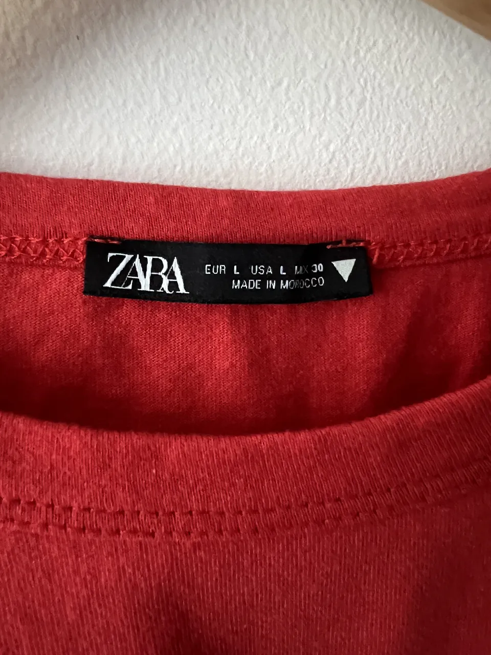 Remera Zara - Vista 2