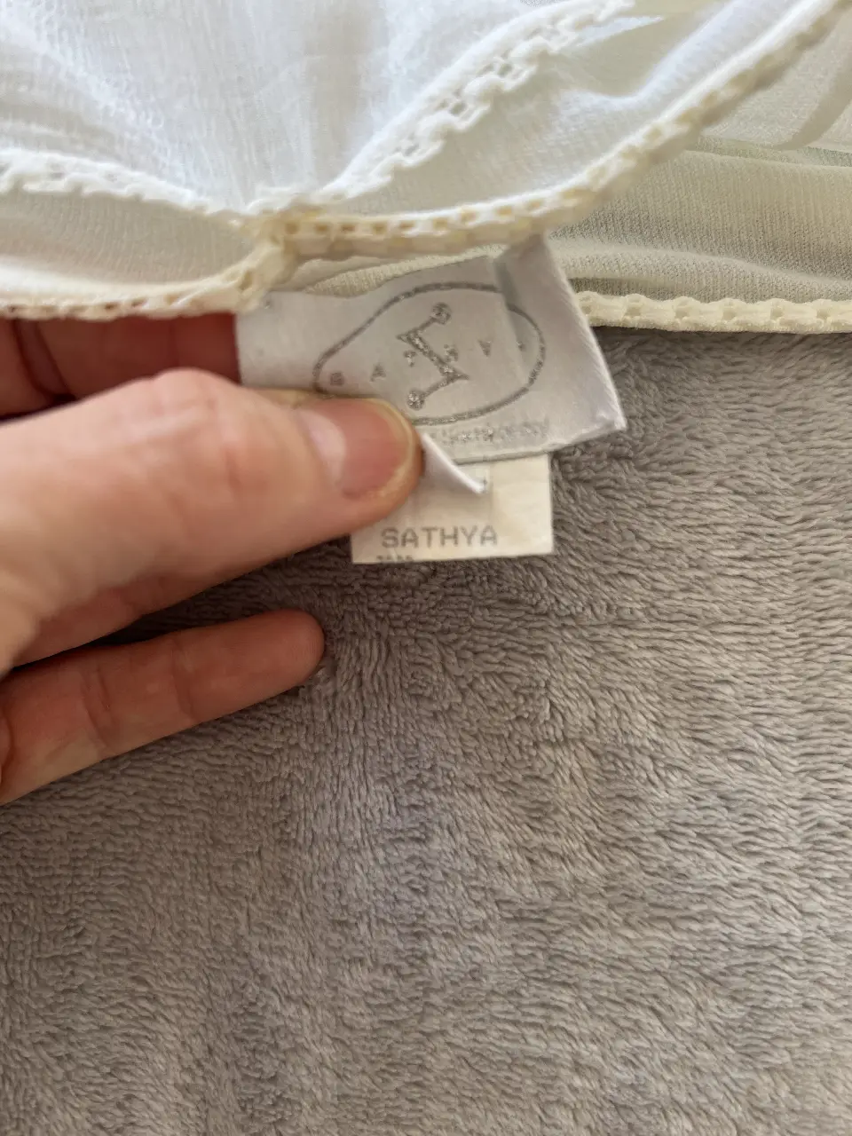 Pollera Otra - Vista 3