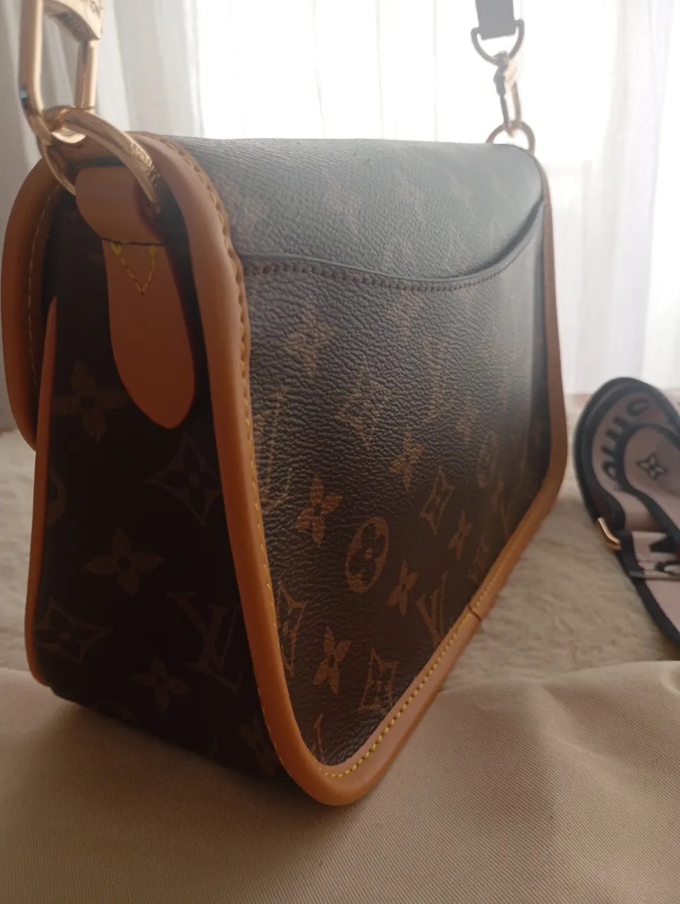 Cartera Louis Vuitton - Vista 4