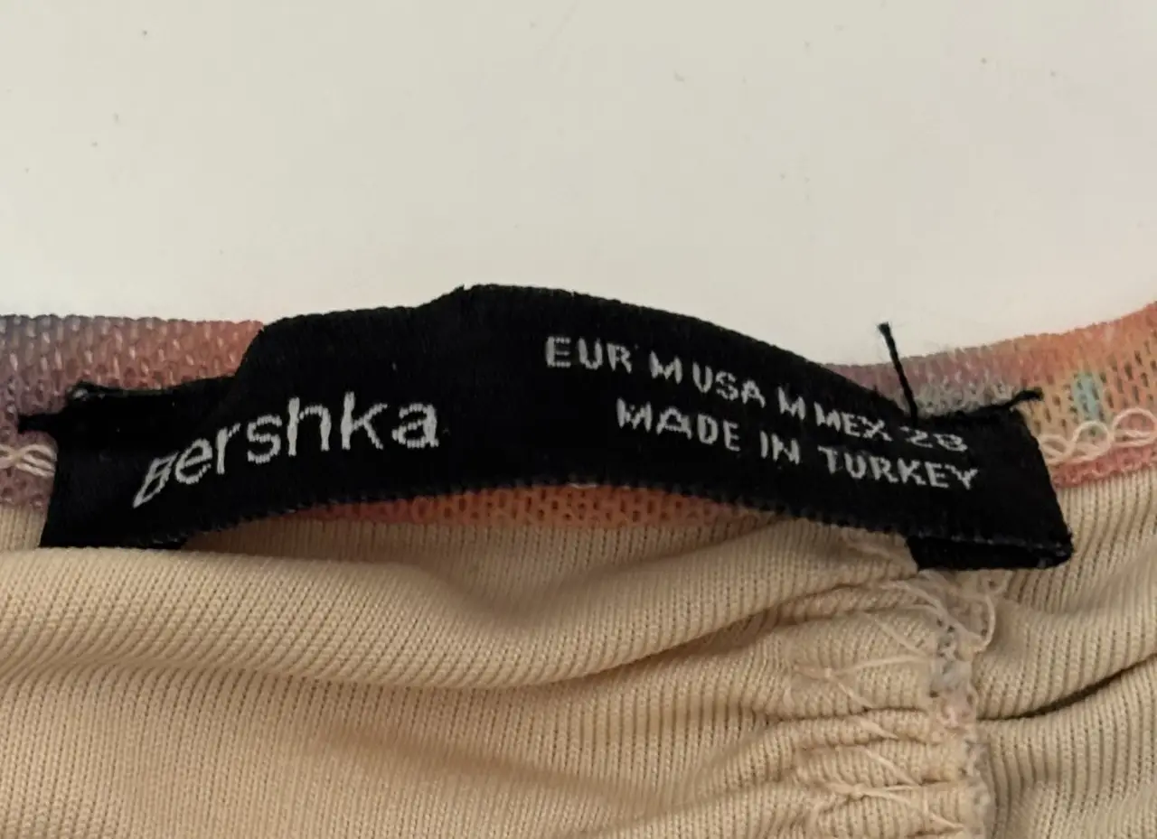 Top Bershka - Vista 3