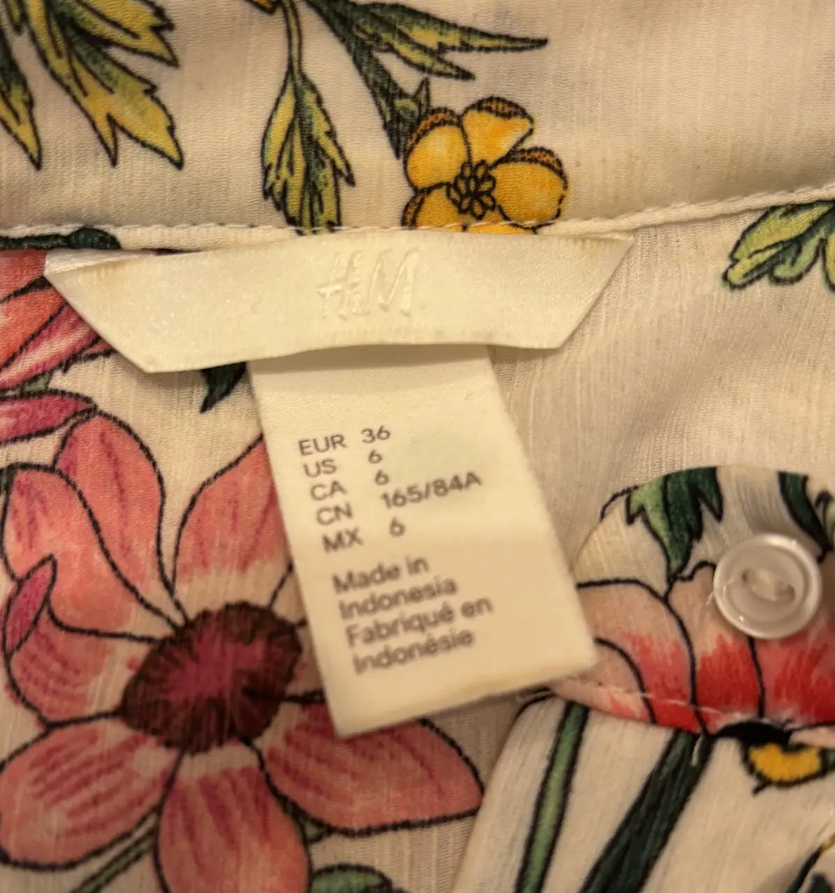 Blusa H&M - Vista 4
