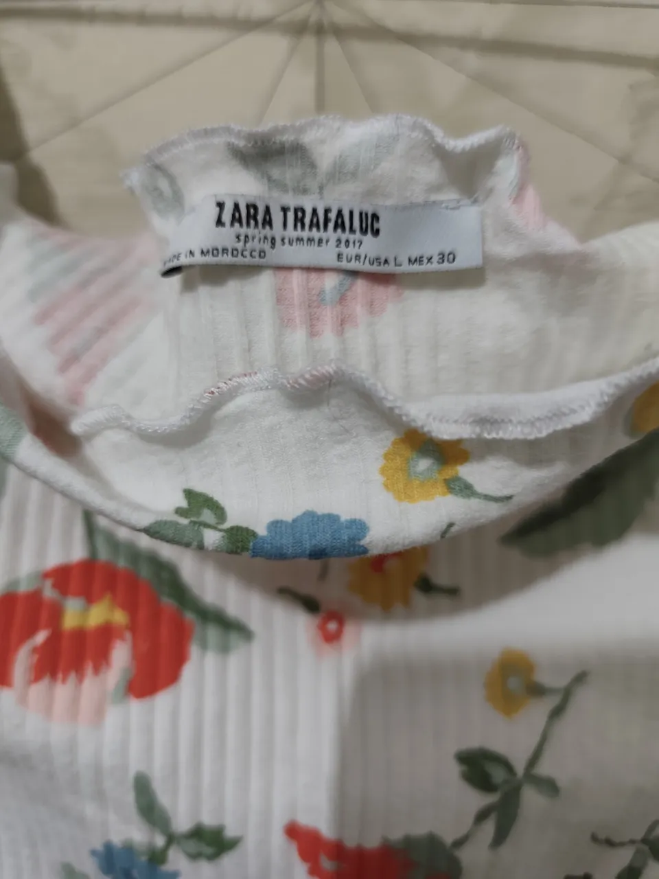 Remera Zara - Vista 2