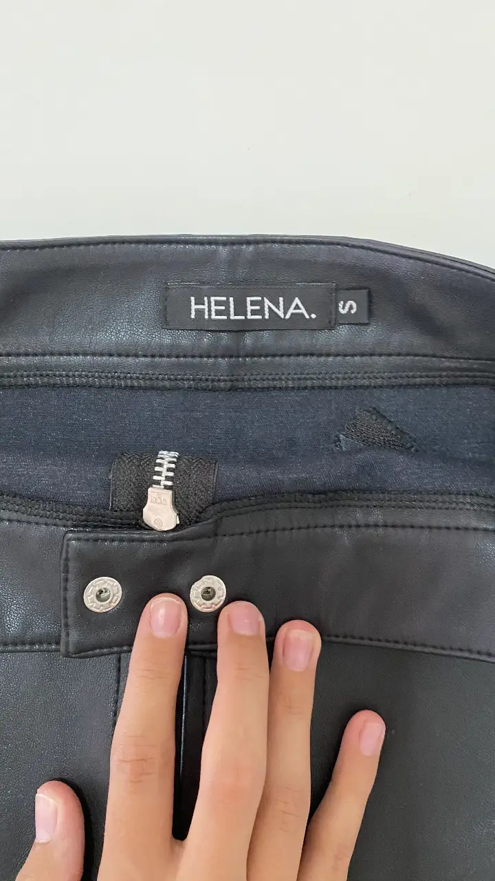 Pollera HELENA. - Vista 3