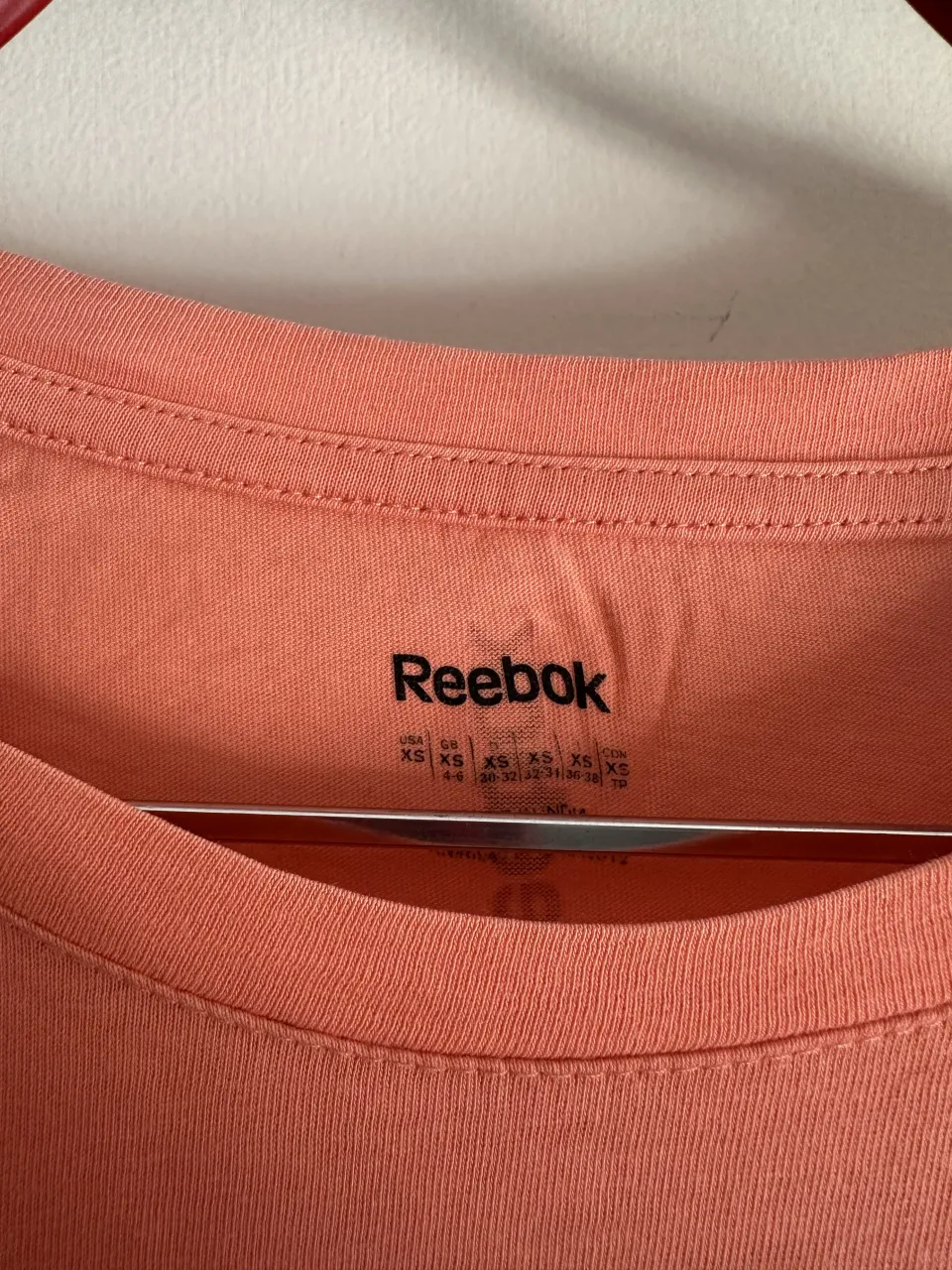 Remera Reebok - Vista 2