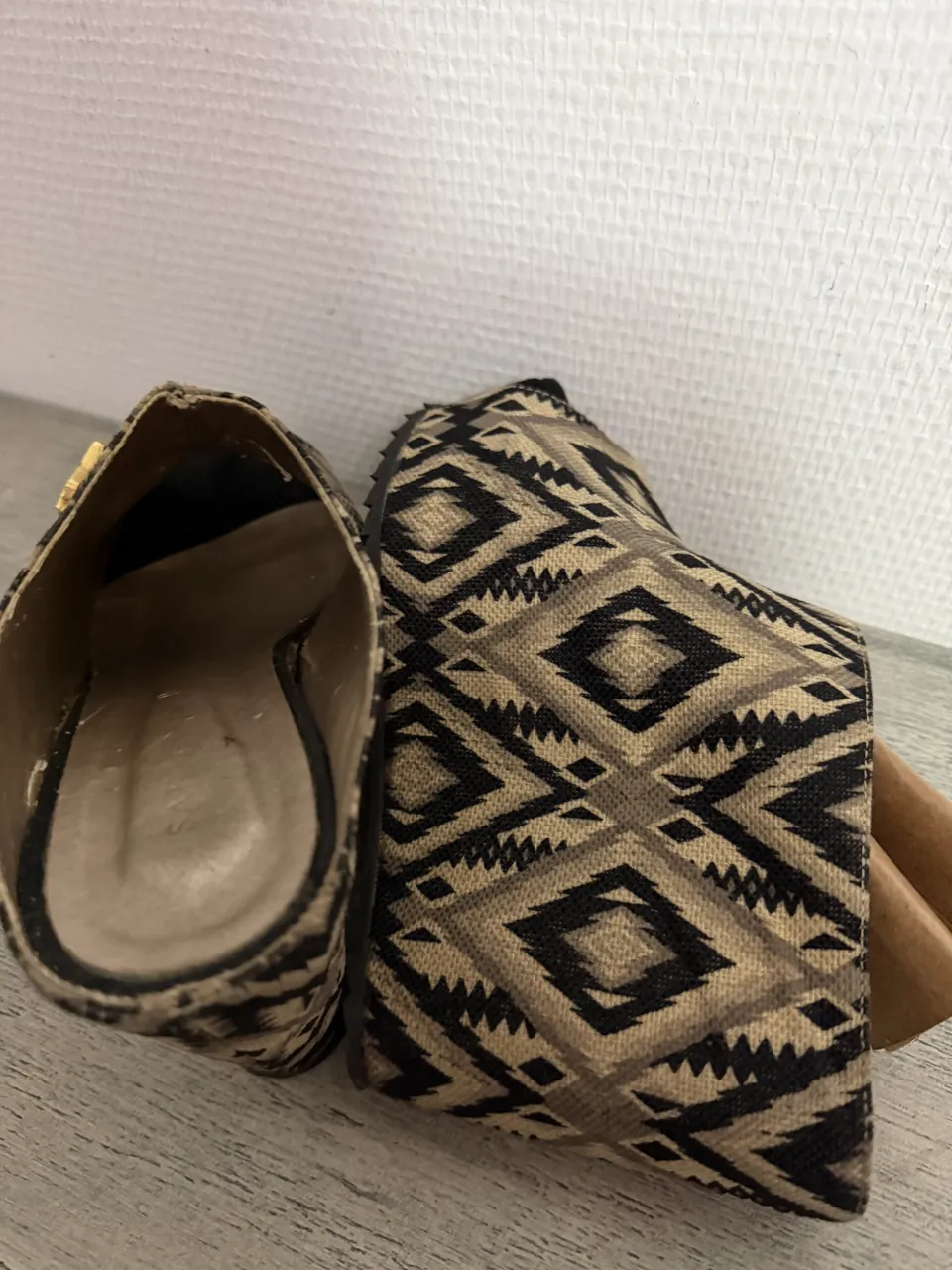 Zuecos Ricky Sarkany - Vista 2