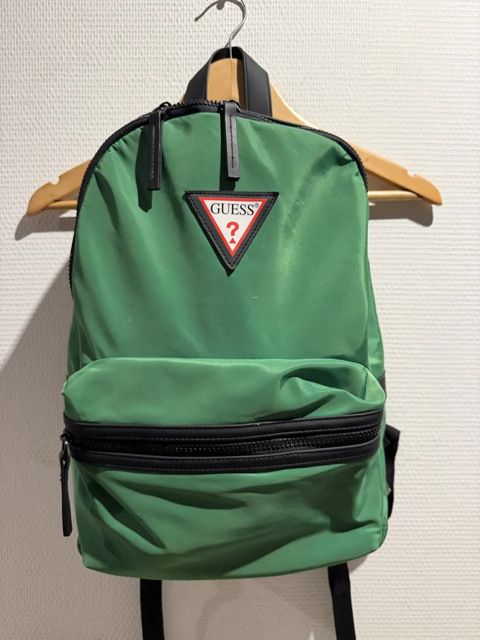 Mochila GUESS - Vista 2