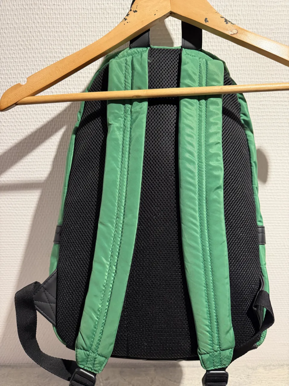 Mochila GUESS - Vista 5