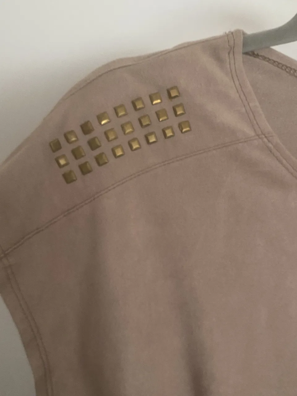 Remera UNIQ - Vista 2