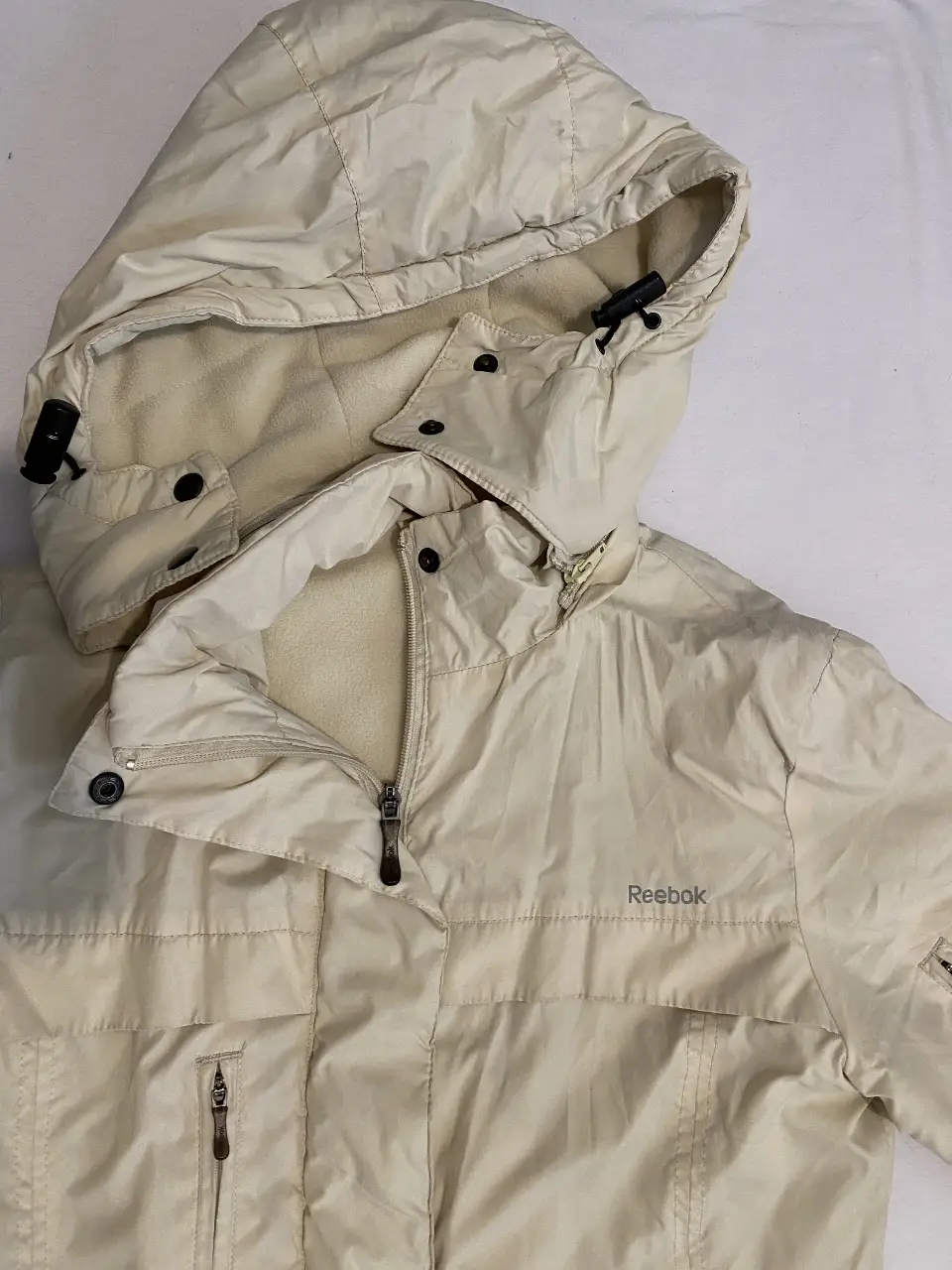 Campera Reebok - Vista 3