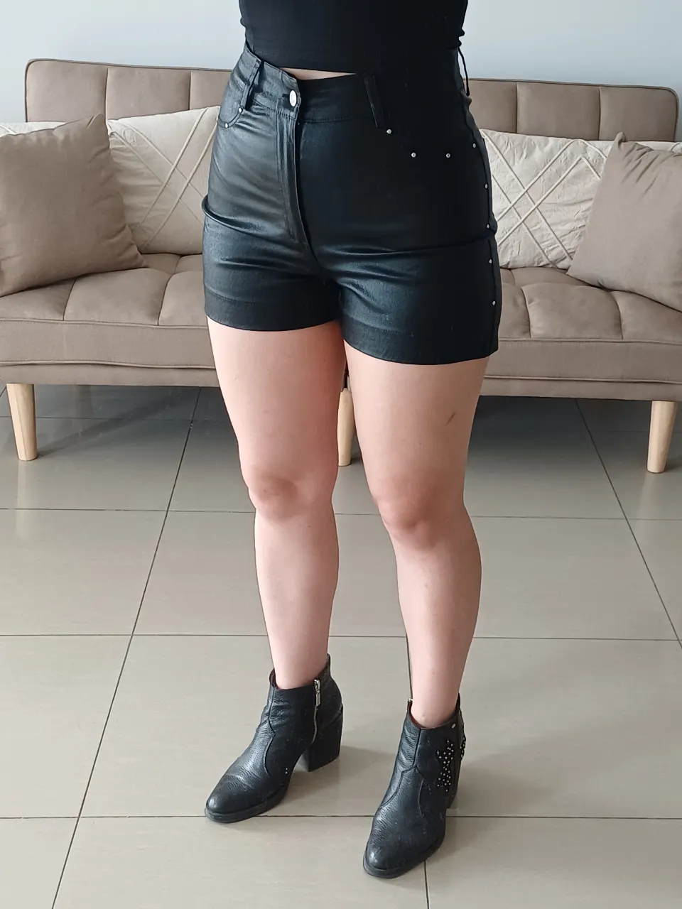 Short Zhoue - Vista 4