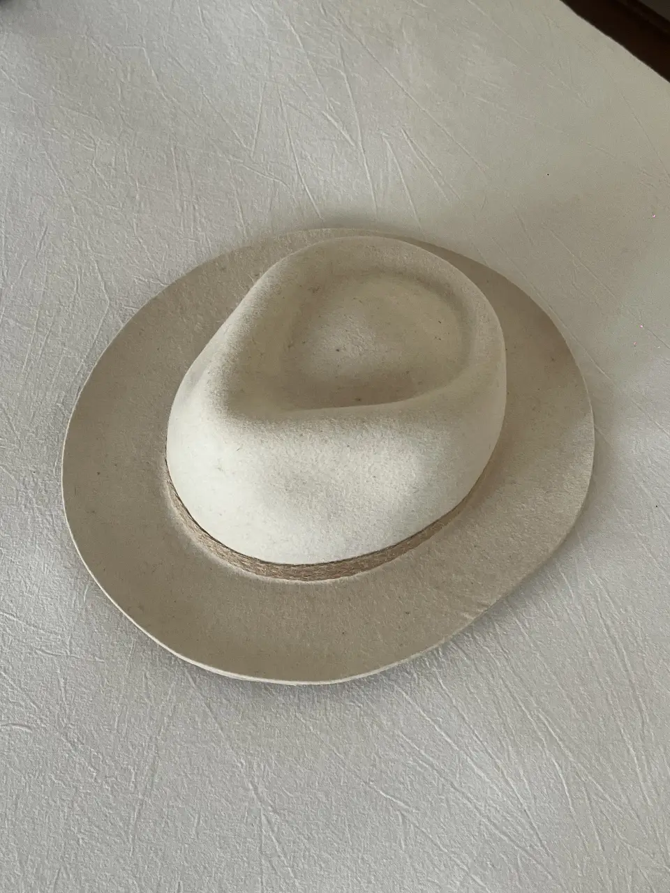 Sombrero SATHIRI - Vista 2