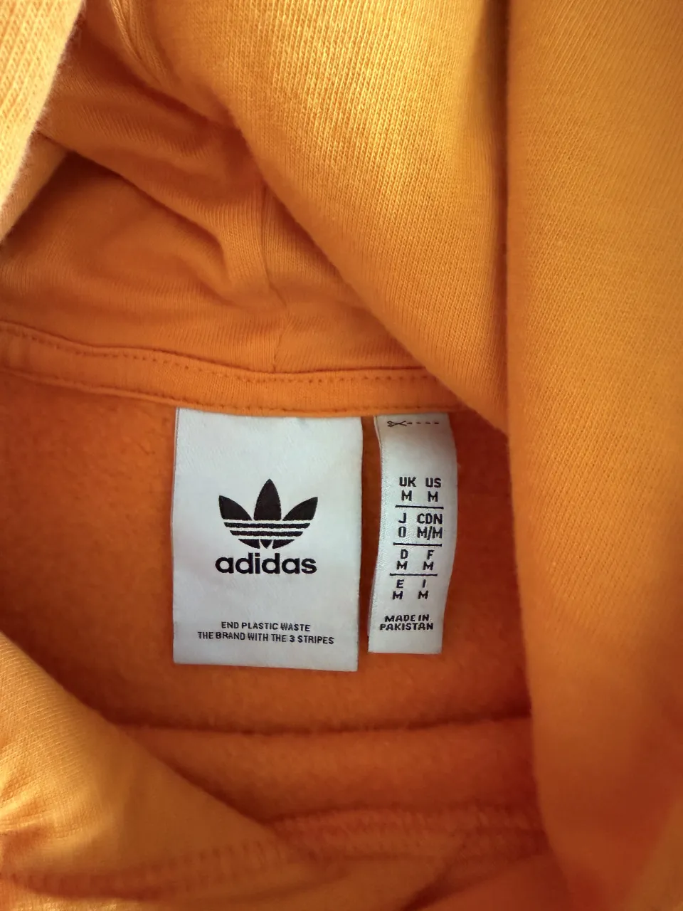 Buzo adidas - Vista 3