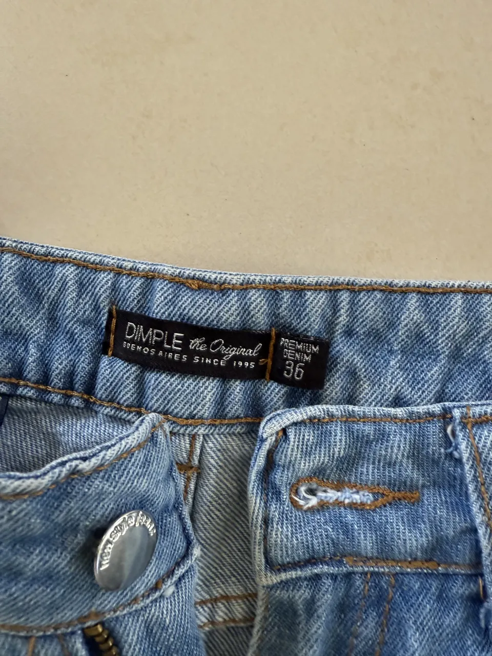 Jean Dimple - Vista 4