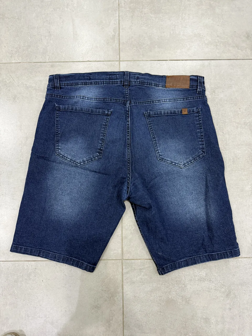 Bermuda Mohainc - Vista 2