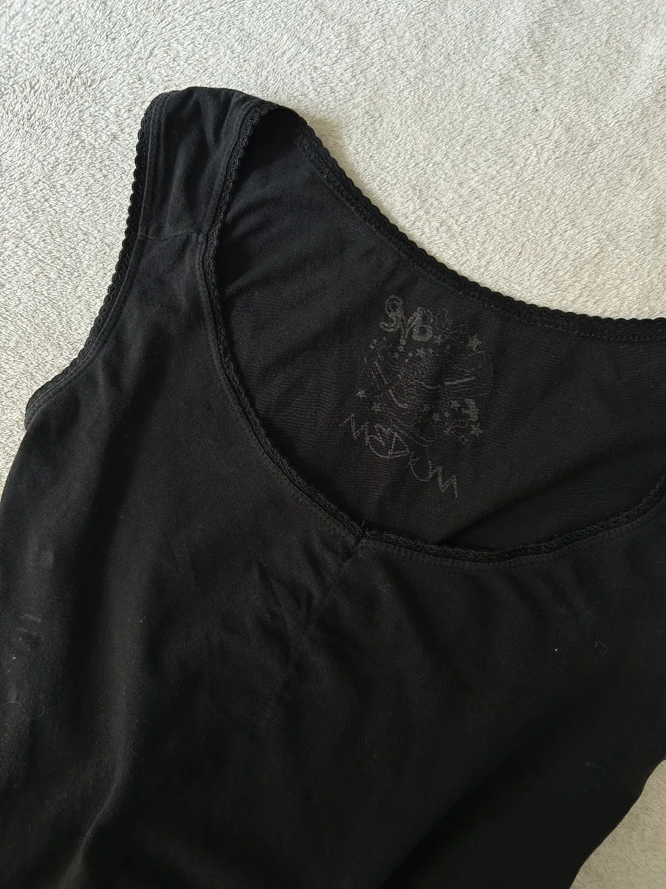 Musculosa Otra - Vista 2