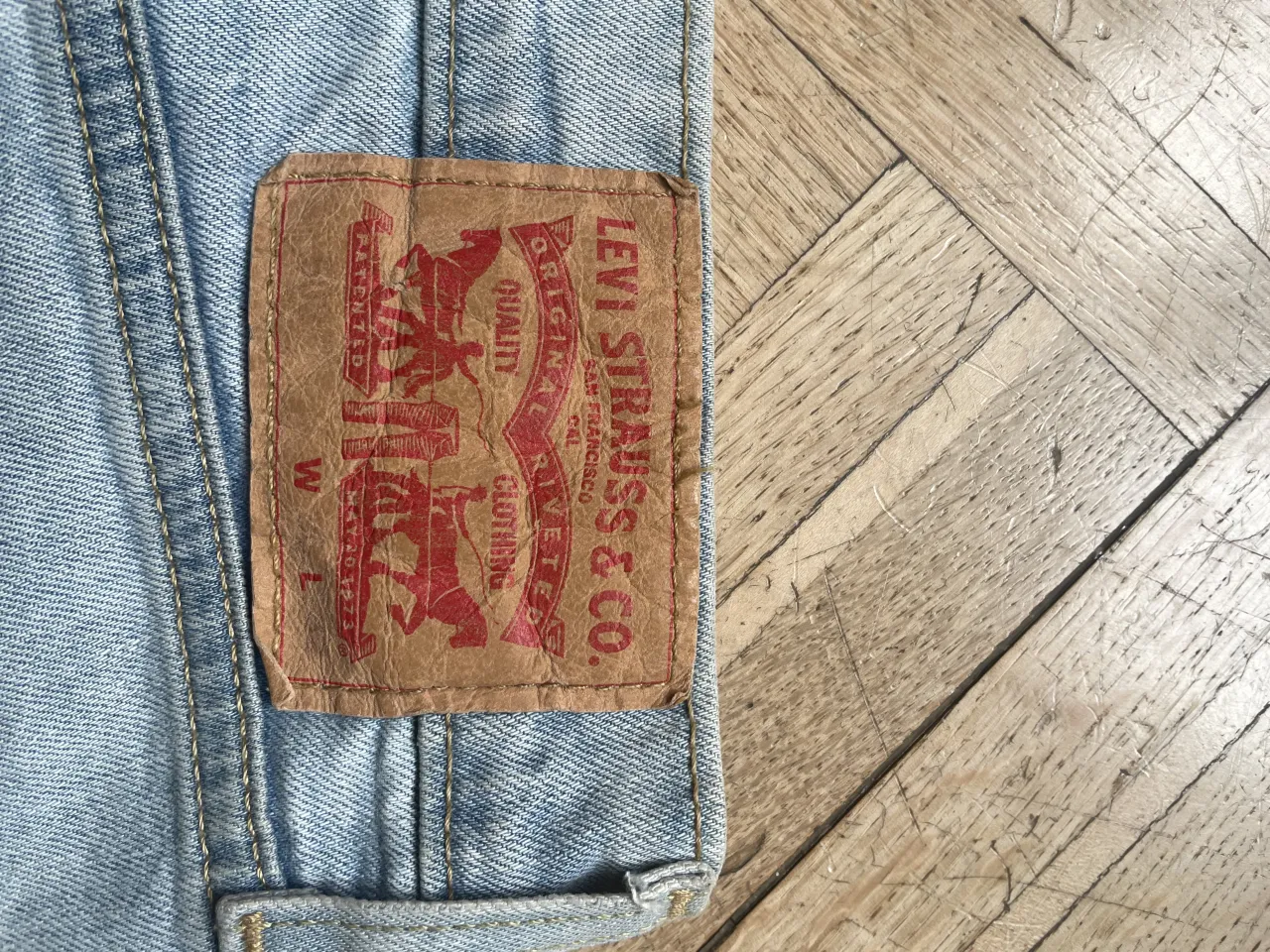 Jean Levi's - Vista 3