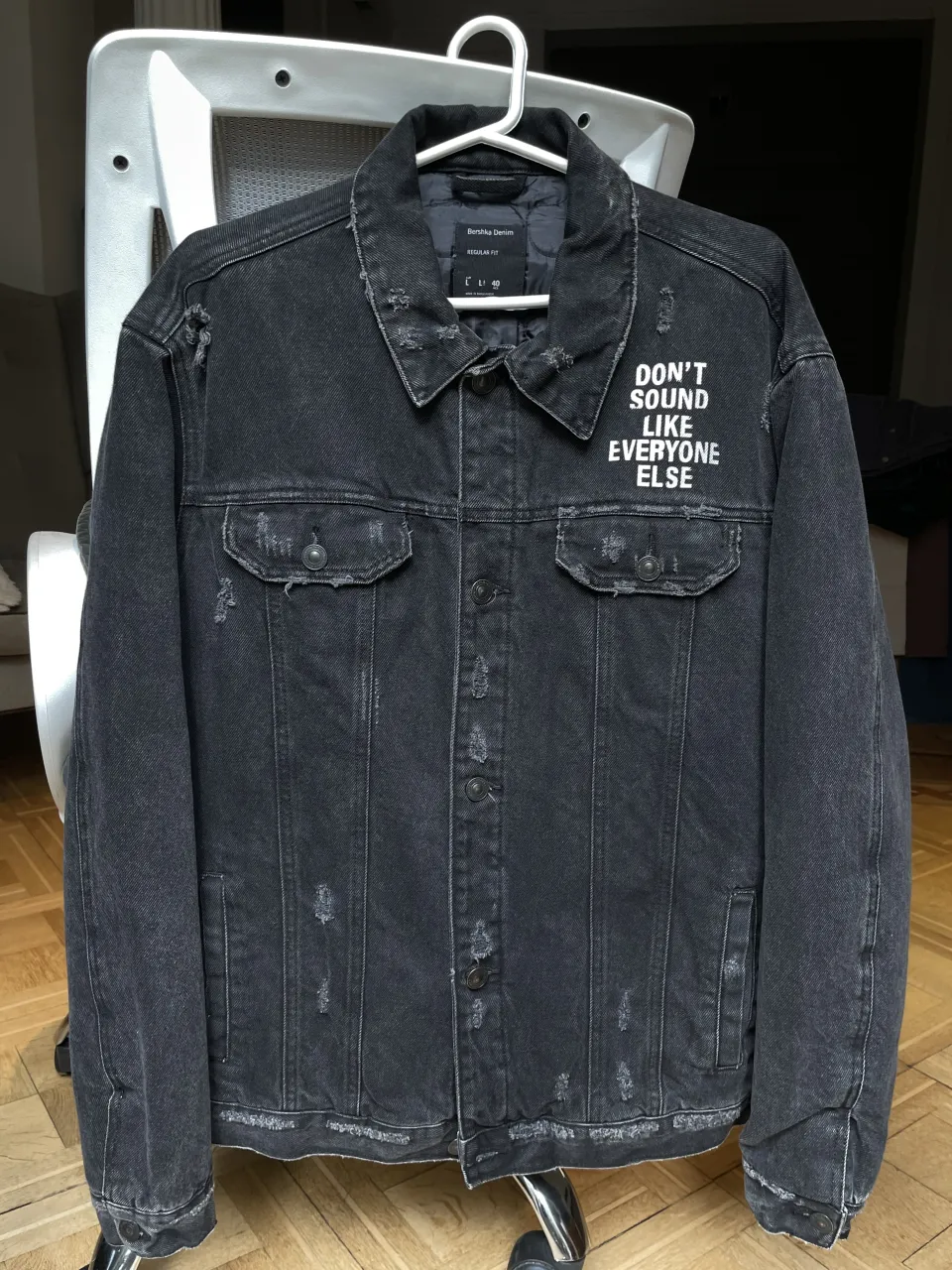 Campera Bershka - Vista 2