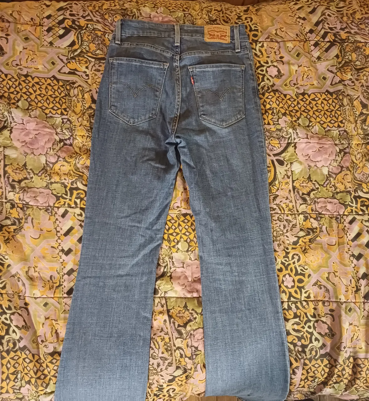 Jean Levi's - Vista 5