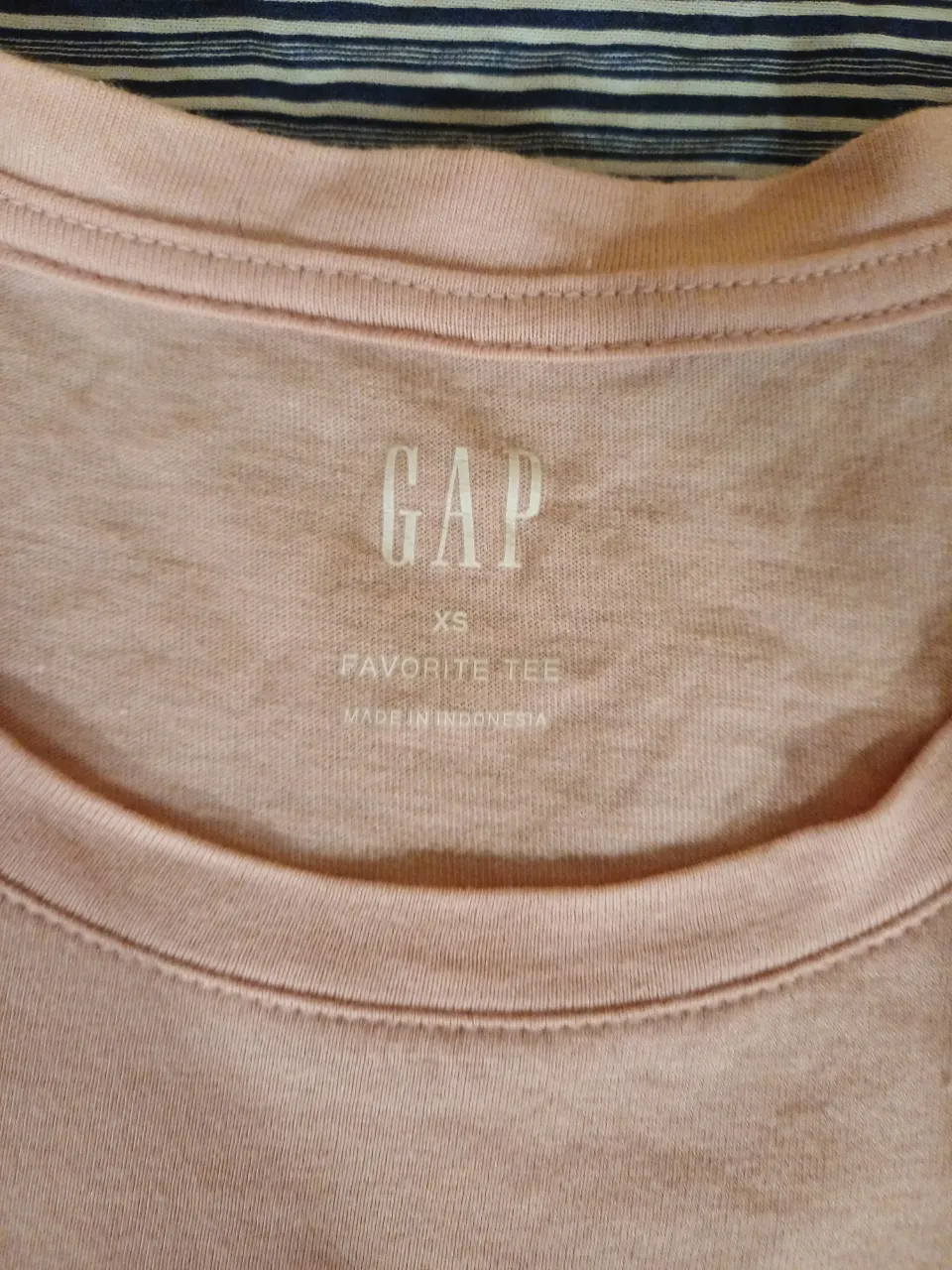 Remera GAP - Vista 4