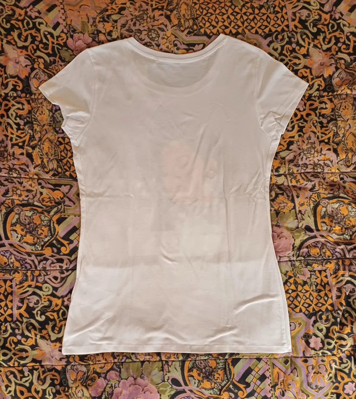 Remera GUESS - Vista 4