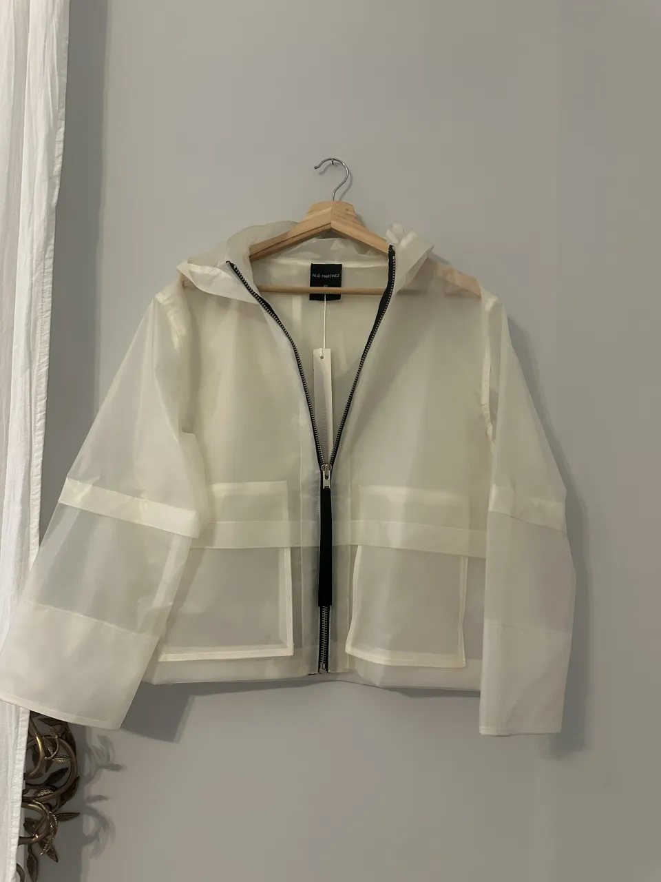 Impermeable Allô Martínez