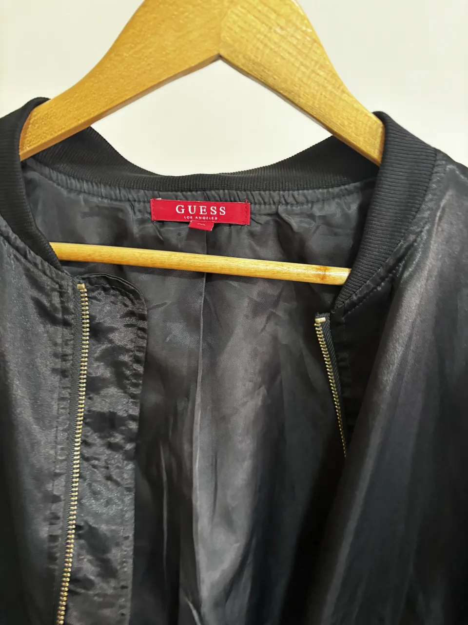 Campera GUESS - Vista 2