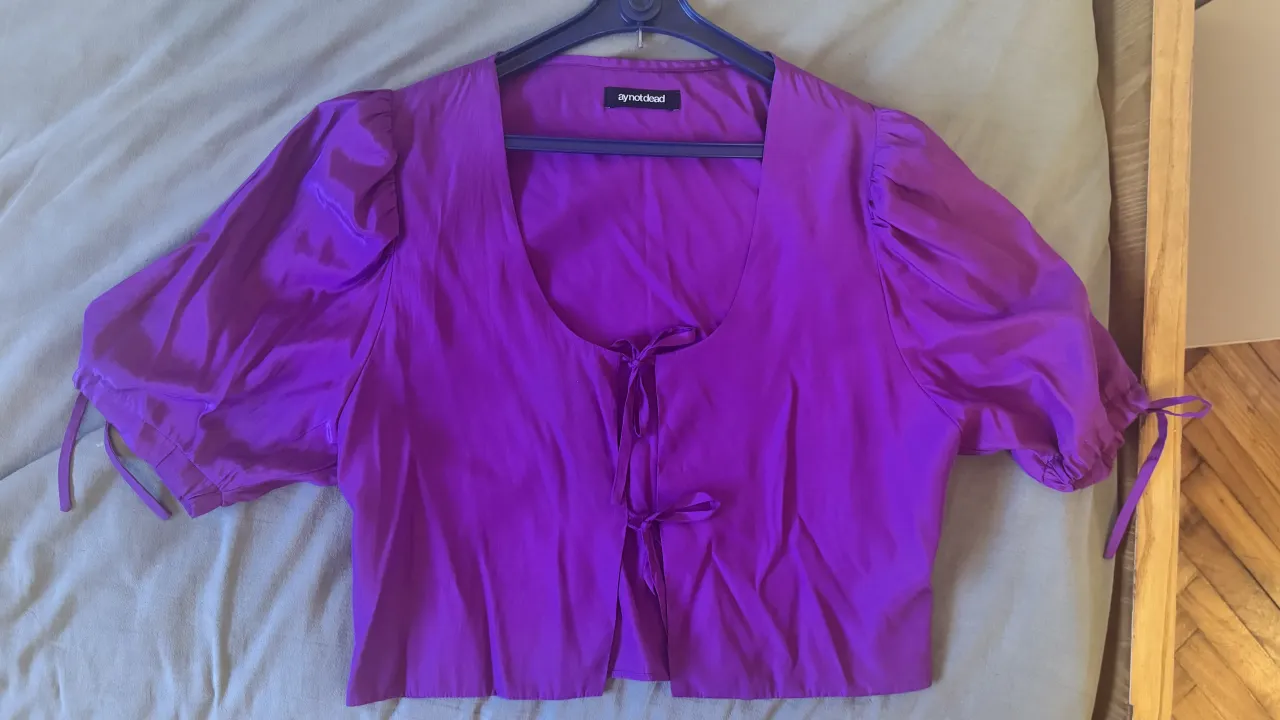 Blusa Ay Not Dead - Vista 2