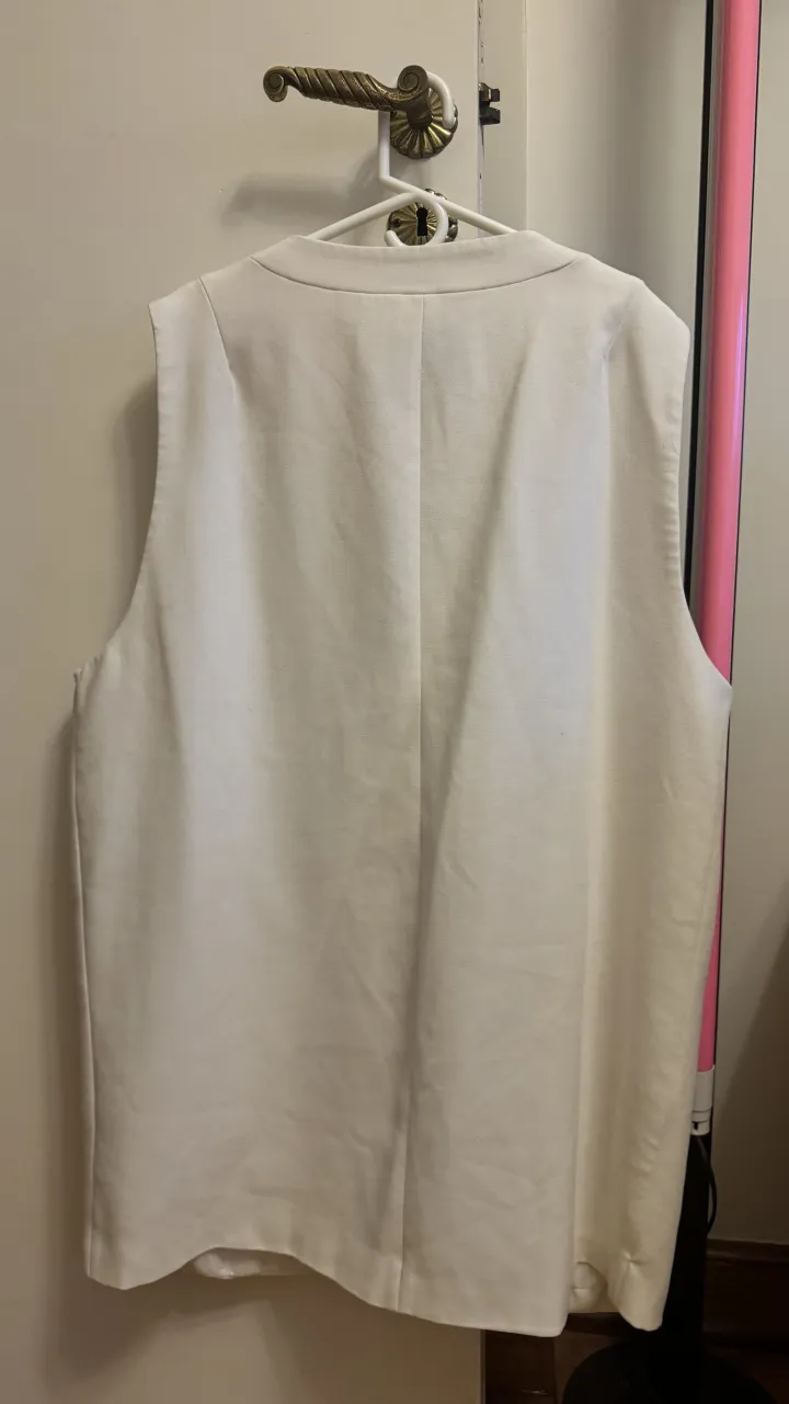 Chaleco Stradivarius - Vista 3