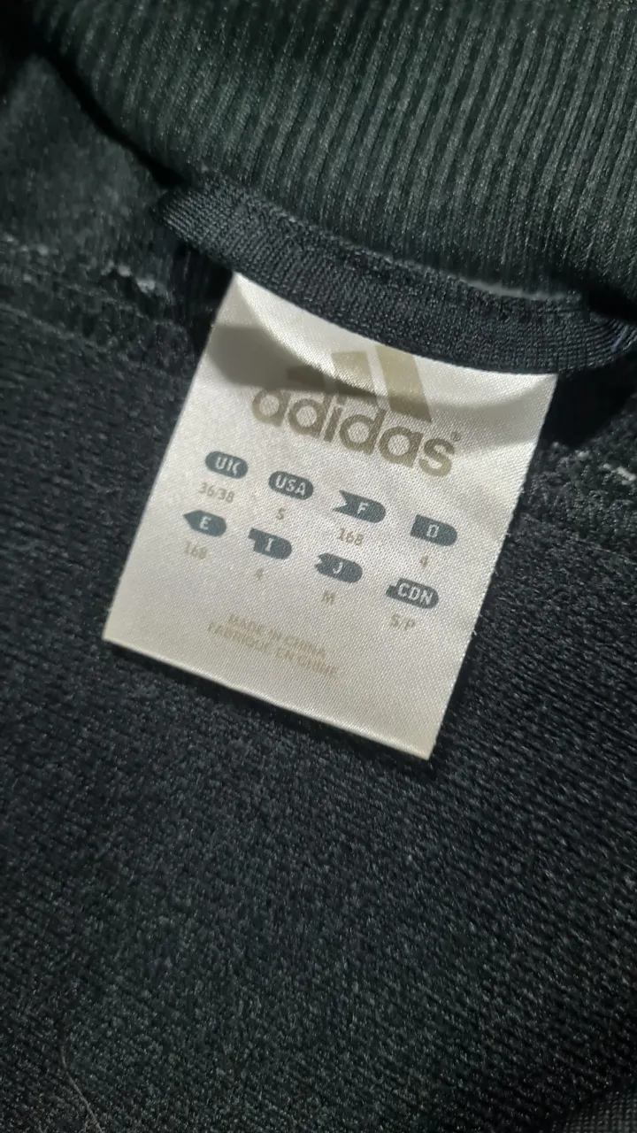 Buzo adidas - Vista 4
