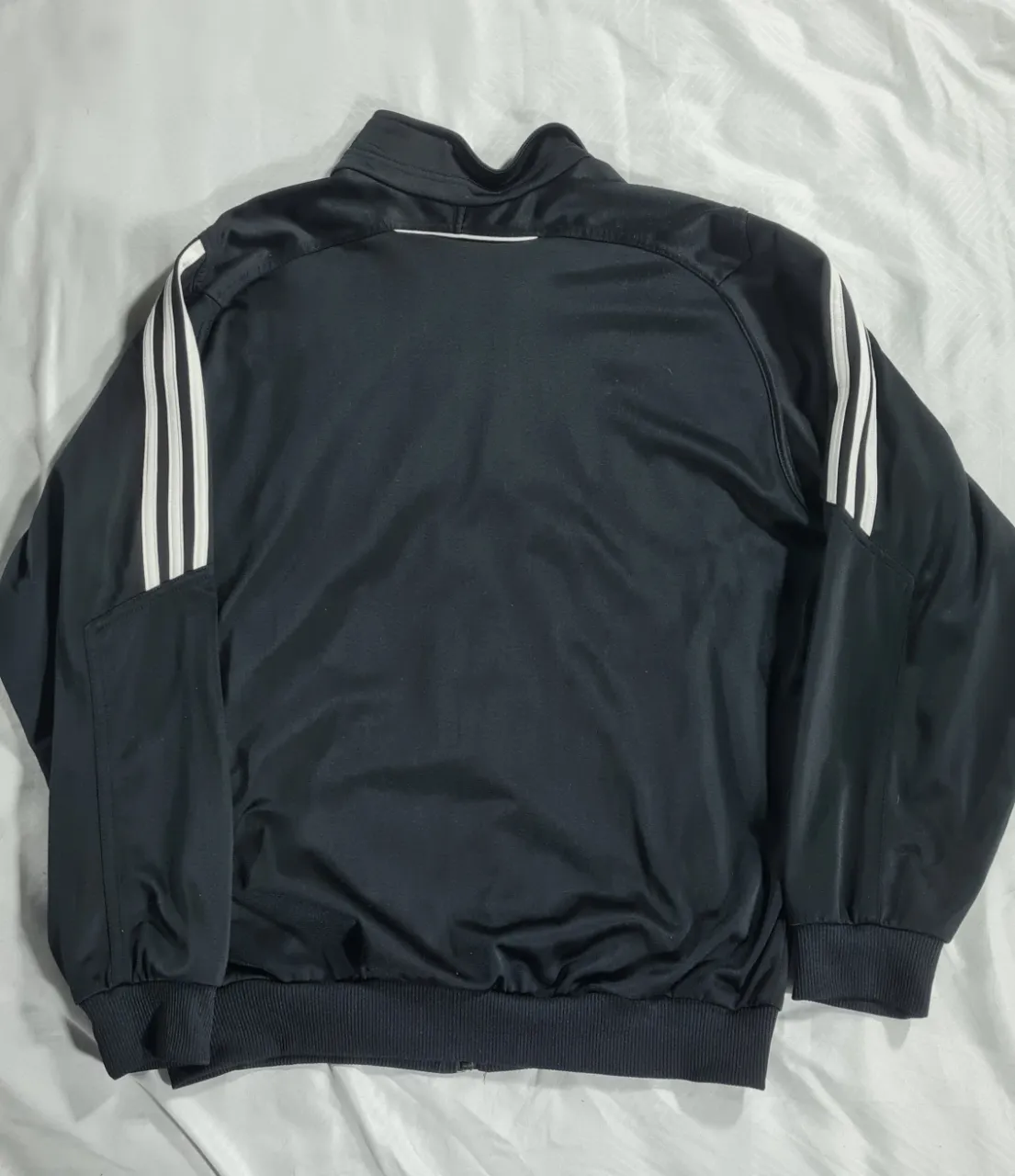 Buzo adidas - Vista 2