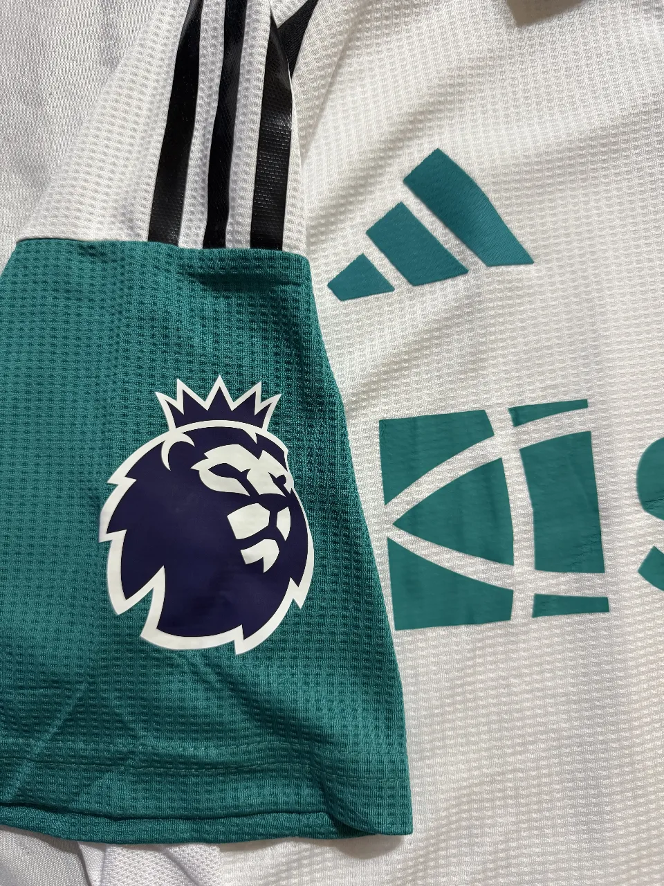 Camiseta adidas - Vista 4