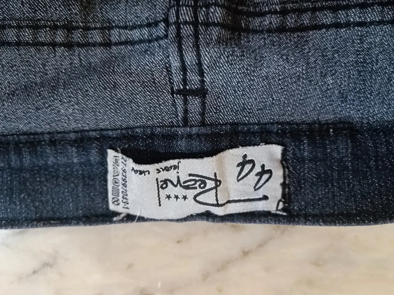 Pollera Rebel - Vista 3