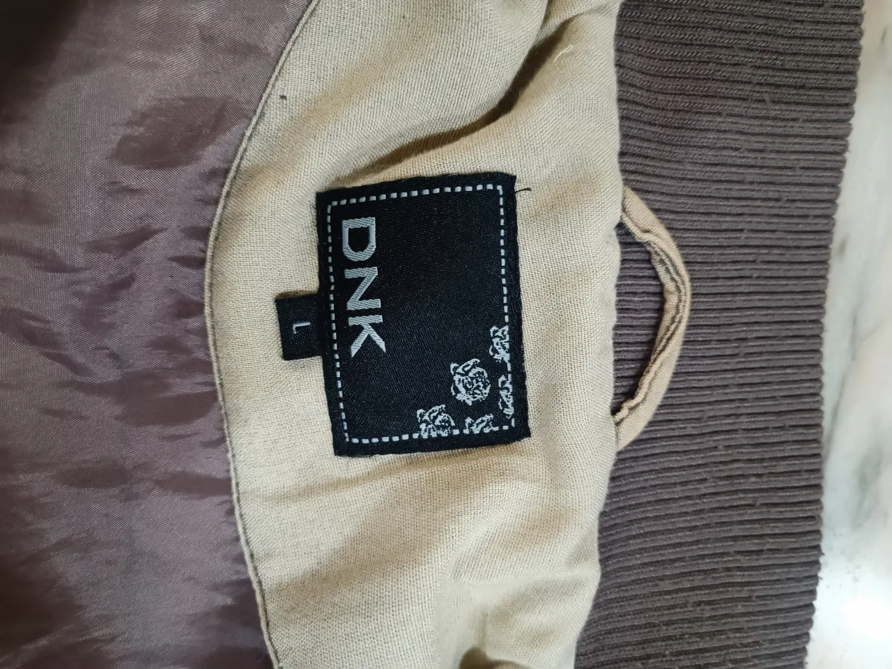 Campera Dnk - Vista 4