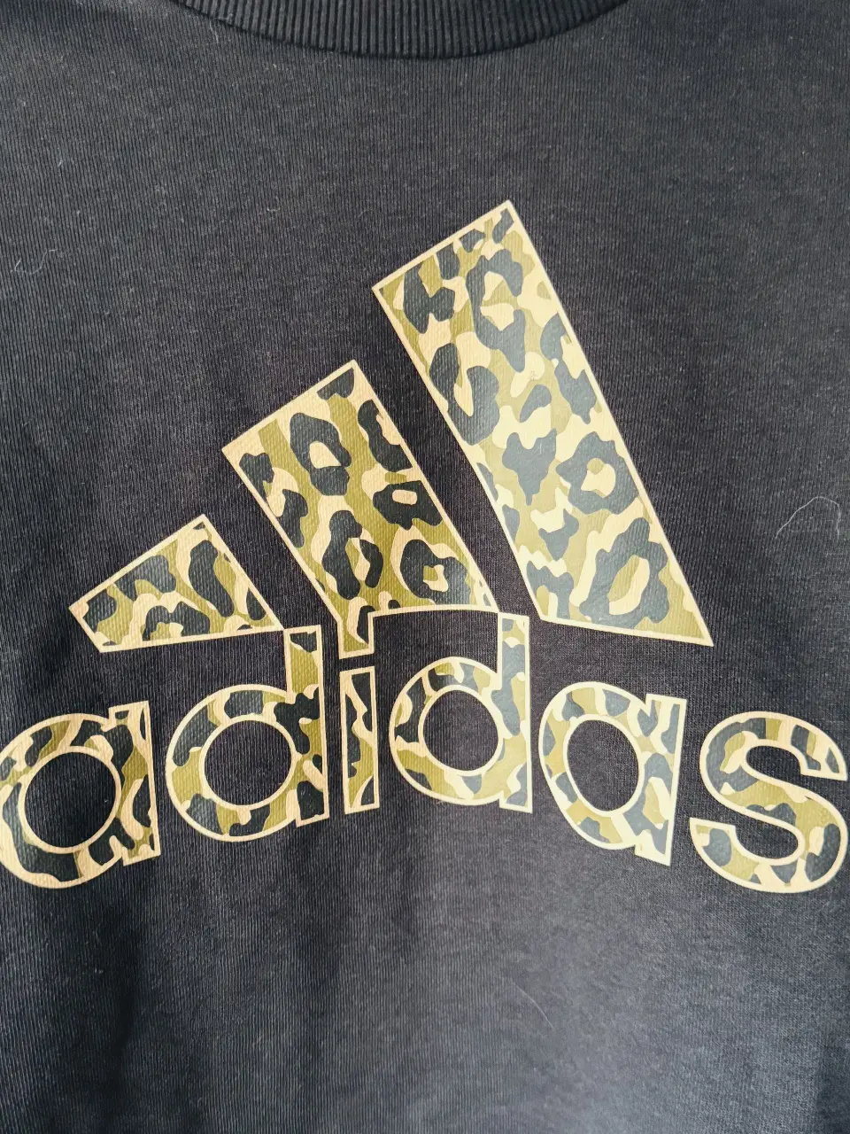 Buzo adidas - Vista 2
