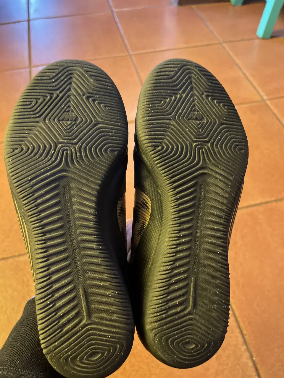 Botín de fútbol Nike - Vista 3