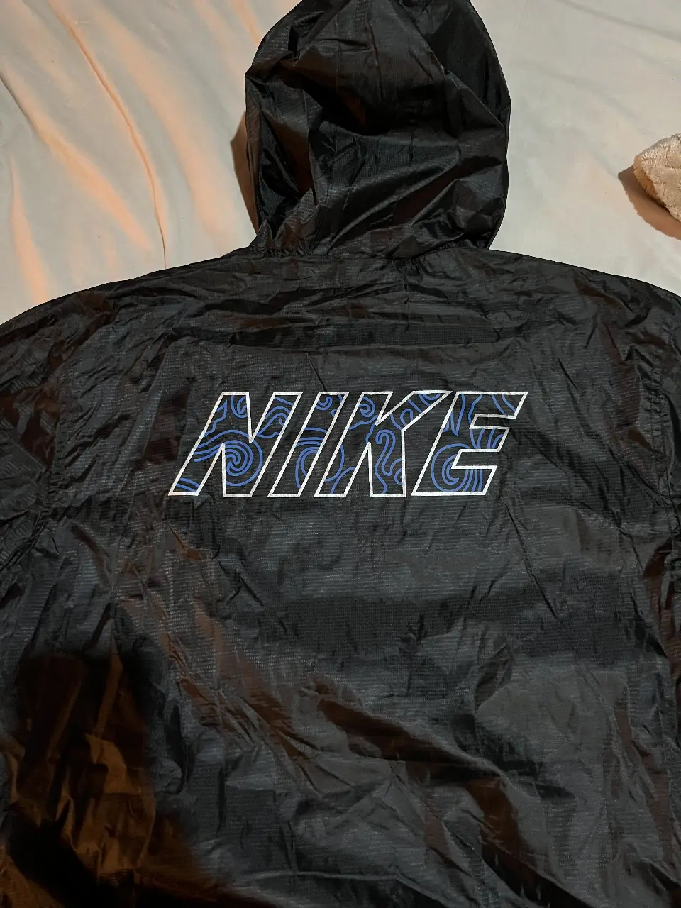 Campera Nike - Vista 3